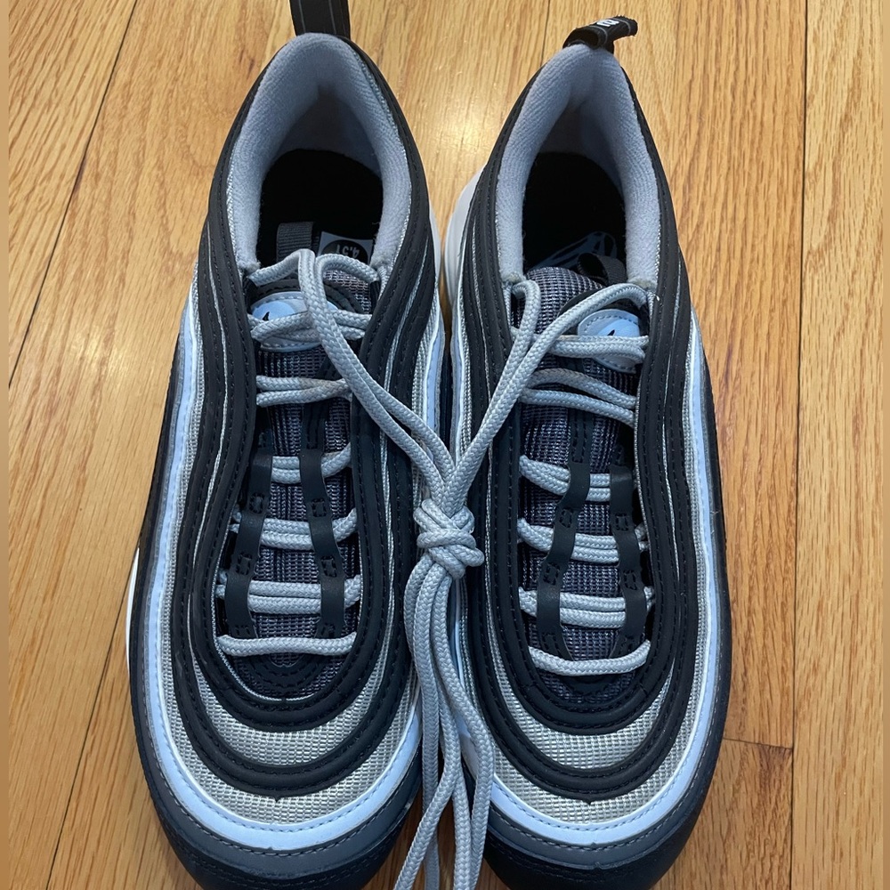 Nike Air Max 97 Black/white Kids size 4.5Y